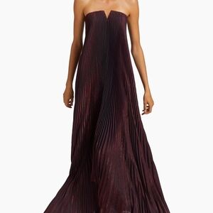 Chic Strapless Maroon Dress